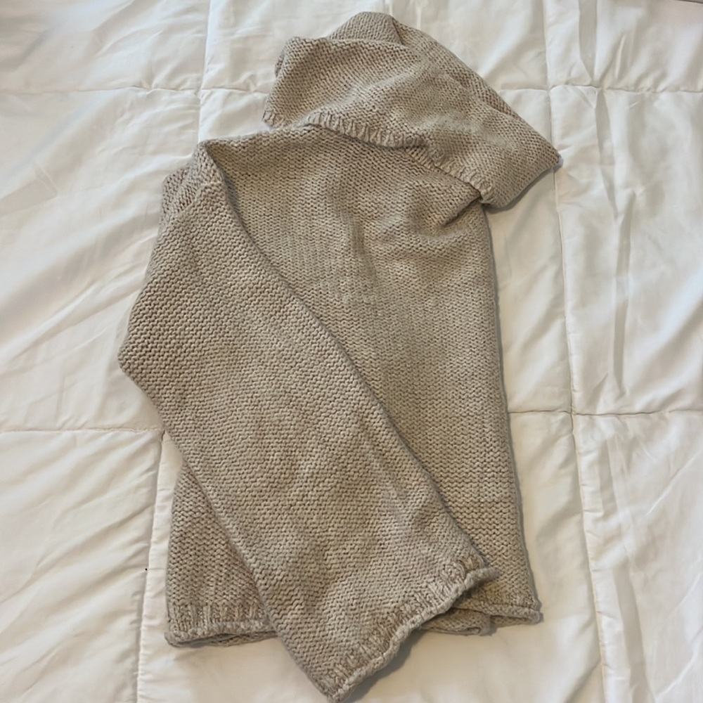 Women’s Universal Thread Sweater - image 2